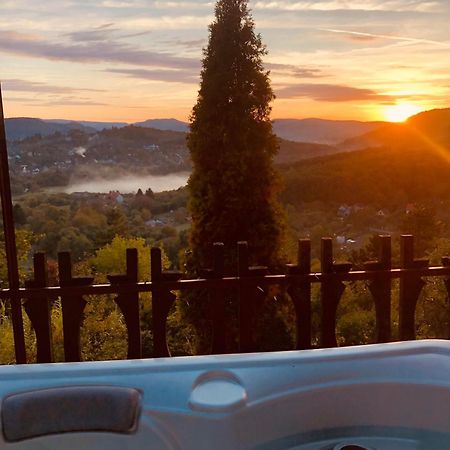 Villa Felhofeszek Vendeghaz Kismaros Esterno foto